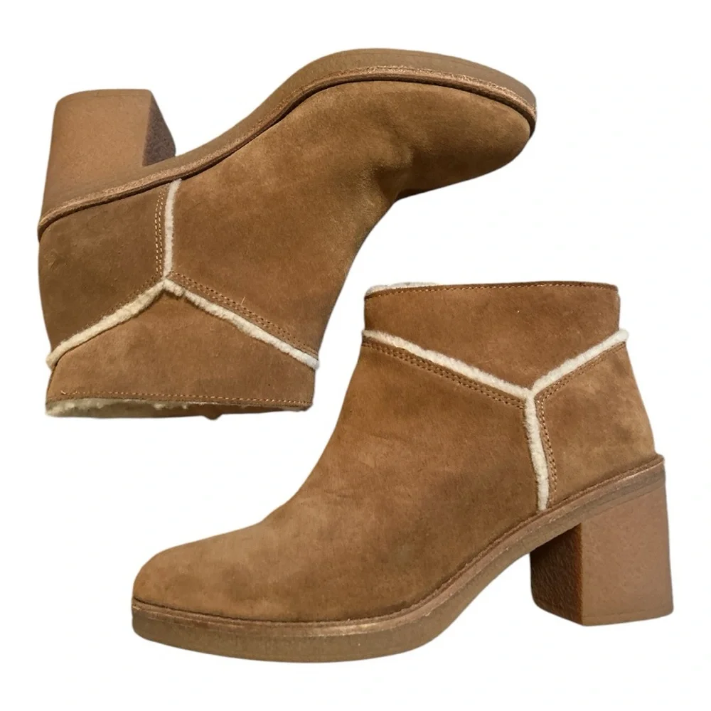 UGG excellent preowned